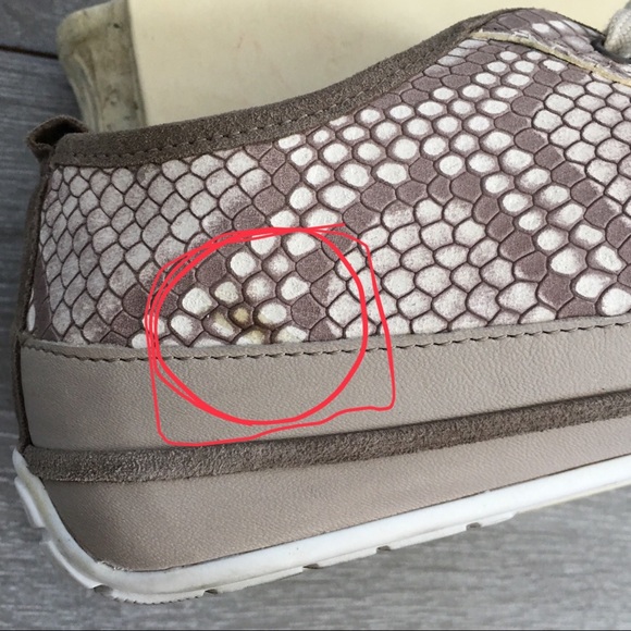 Charles David “ Aria” snake-embossed sneaker - Picture 4 of 7